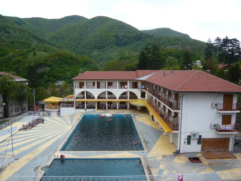 Hotel Sara'S Sons Băile Herculane Zewnętrze zdjęcie