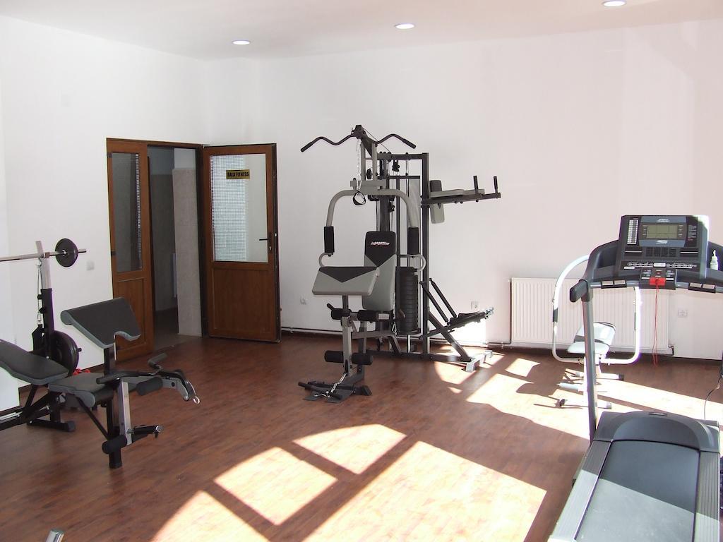 Hotel Sara'S Sons Băile Herculane Zewnętrze zdjęcie