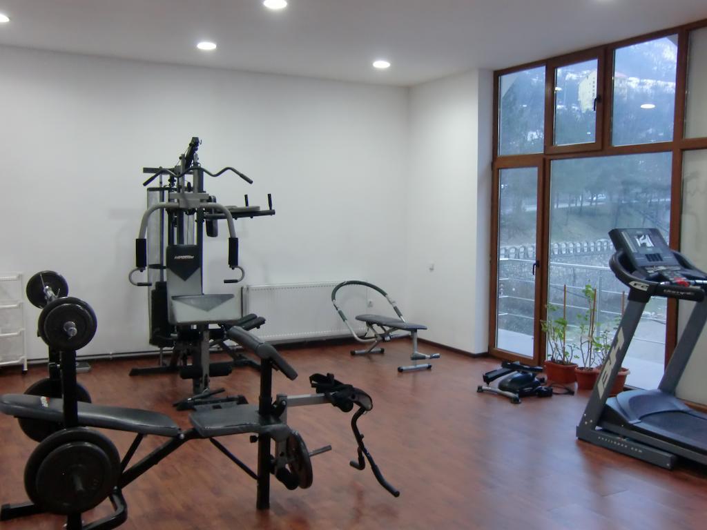 Hotel Sara'S Sons Băile Herculane Zewnętrze zdjęcie
