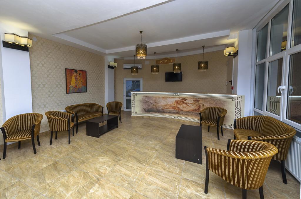 Hotel Sara'S Sons Băile Herculane Zewnętrze zdjęcie