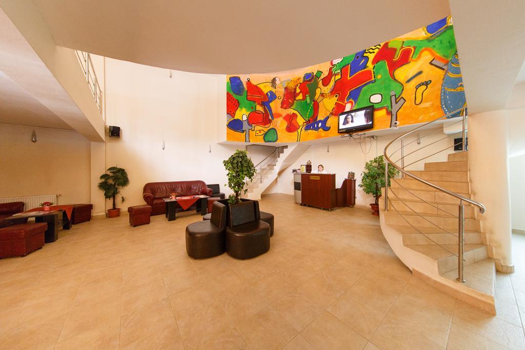 Hotel Sara'S Sons Băile Herculane Zewnętrze zdjęcie